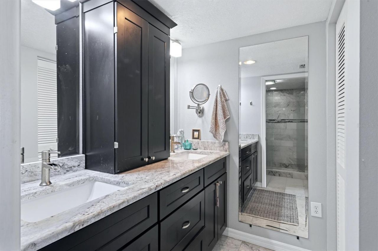 1103 Edgewater Circle, Unit 1103, Bradenton, FL 34209 Photo