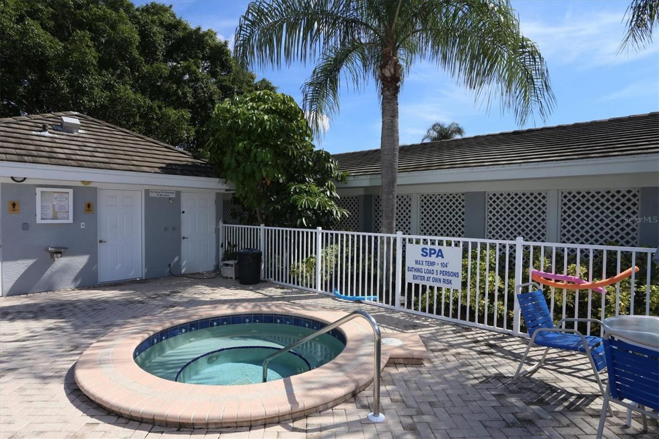 1103 Edgewater Circle, Unit 1103, Bradenton, FL 34209 Photo