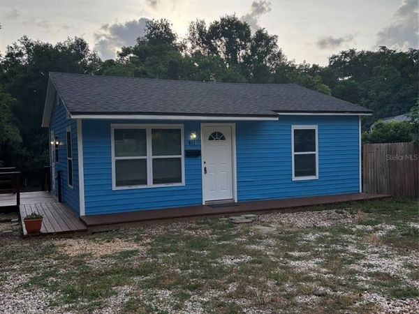 811 MERRIDALE AVENUE , LEESBURG, FL 34748