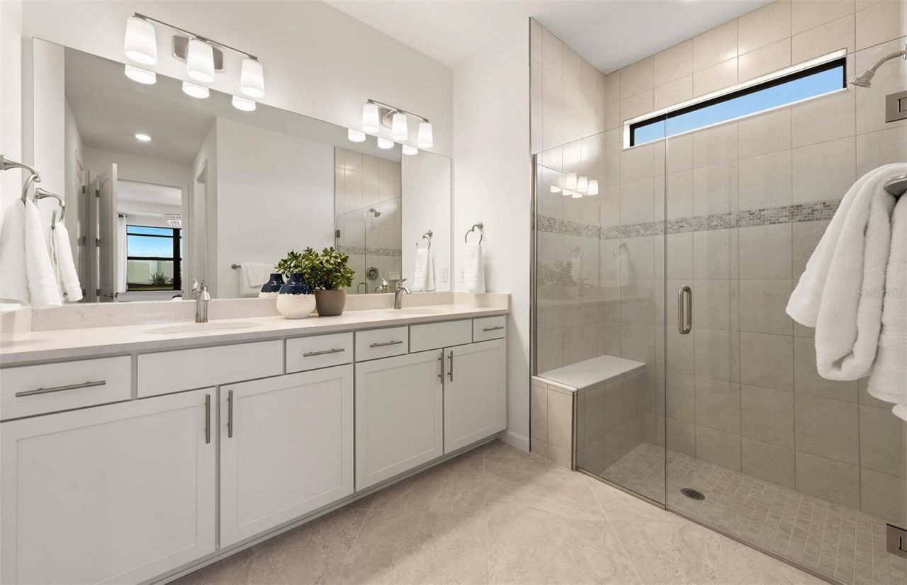 5011 Coastal Oak Court, Lakewood Ranch, FL 34211 Photo
