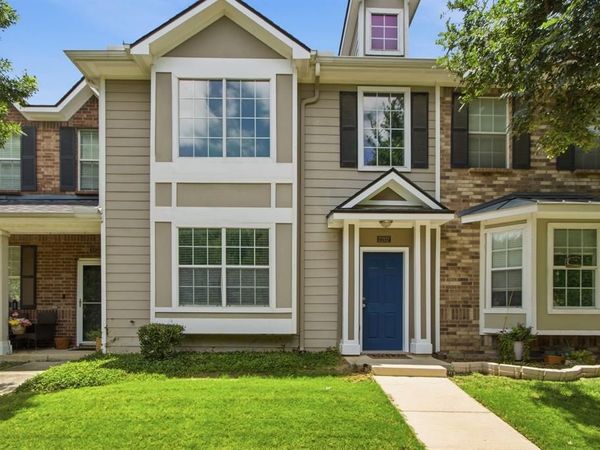 2202 Sandshell Street , Bedford, TX 76021