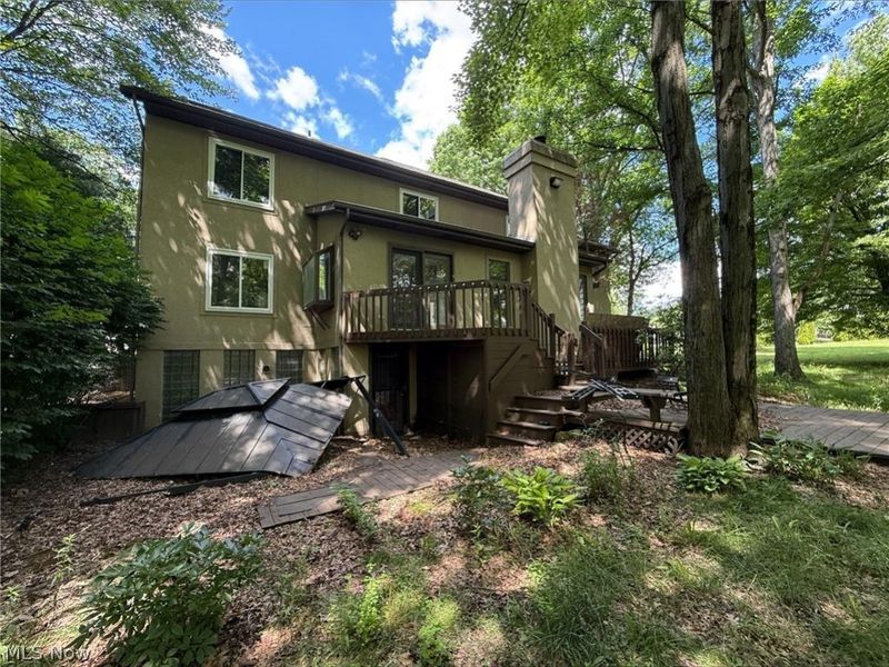 5755 Logan Arms Drive, Girard, OH 44420 Photo 2
