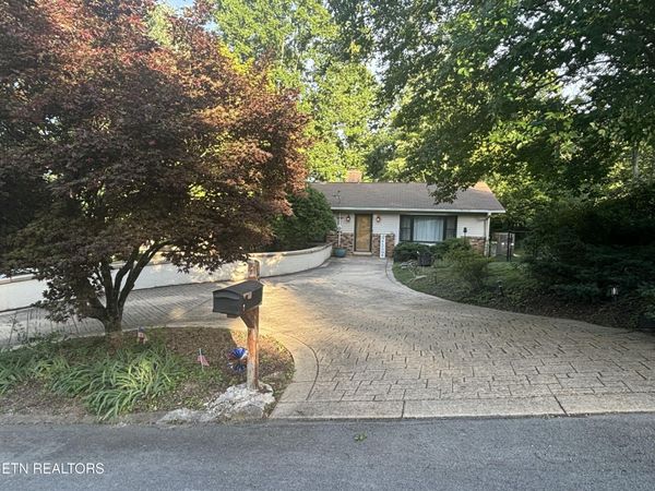 126 Westwood Drive, Clinton, TN 37716