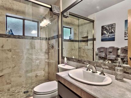 253 Basque, Truckee, CA 96161 Photo