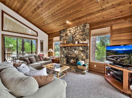 253 Basque, Truckee, CA 96161 Photo