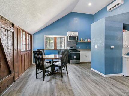 1081 Craig Avenue, South Lake Tahoe, CA 96150 Photo