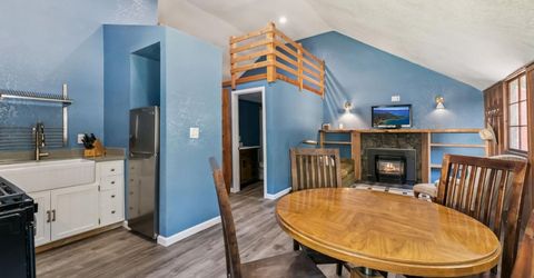 1081 Craig Avenue, South Lake Tahoe, CA 96150 Photo