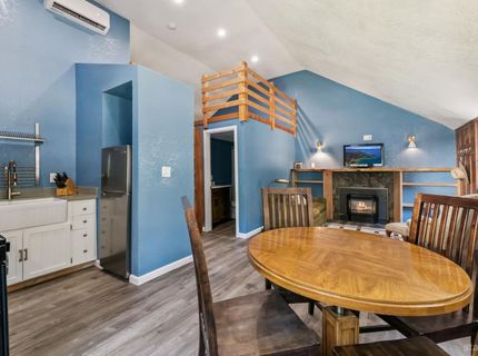 1081 Craig Avenue, South Lake Tahoe, CA 96150 Photo
