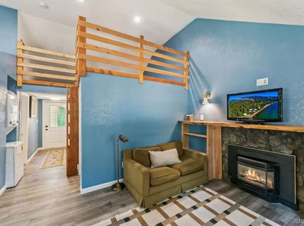 1081 Craig Avenue, South Lake Tahoe, CA 96150 Photo