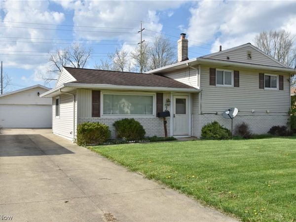 6208 Sylvia Drive , Brook Park, OH 44142