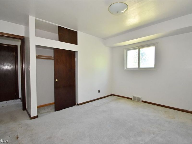 6208 Sylvia Drive, Brook Park, OH 44142 Photo 19