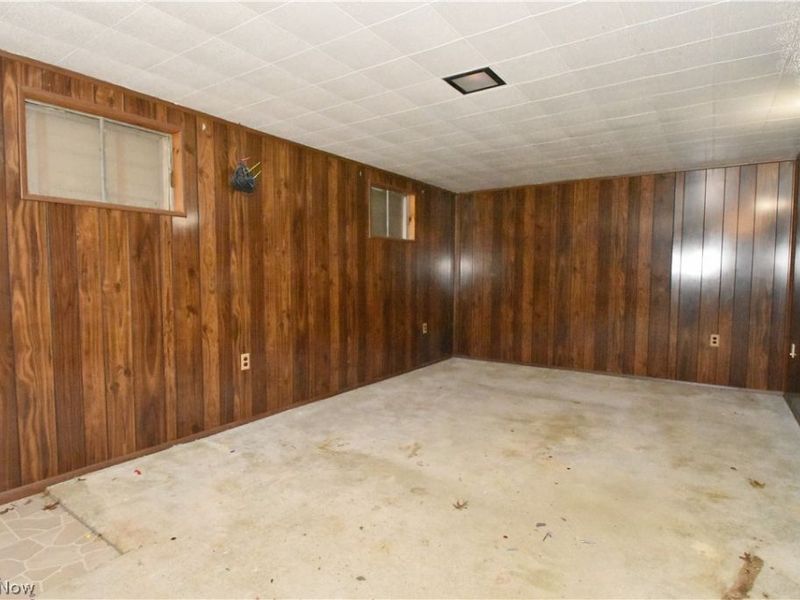 6208 Sylvia Drive, Brook Park, OH 44142 Photo 22
