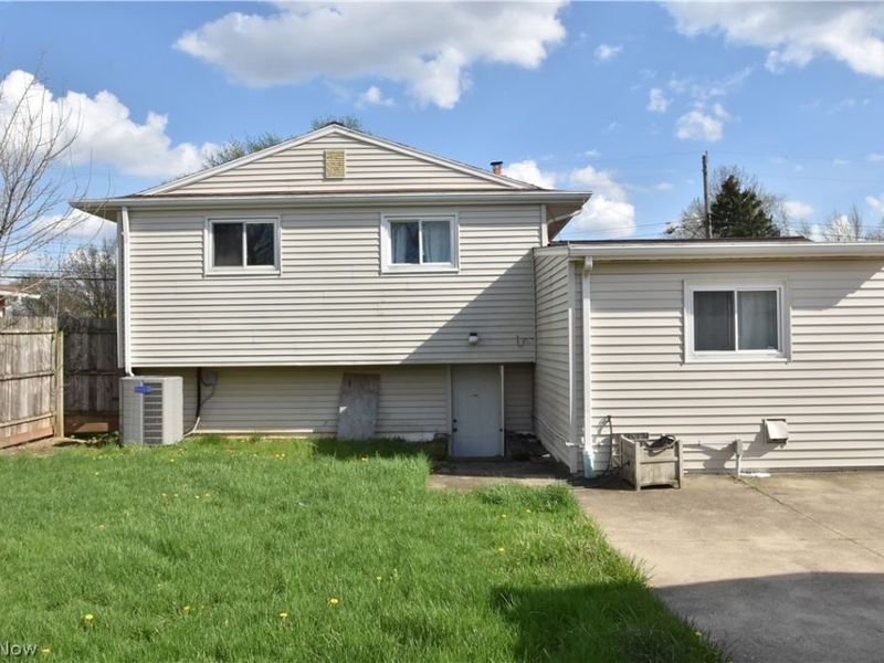 6208 Sylvia Drive, Brook Park, OH 44142 Photo 31