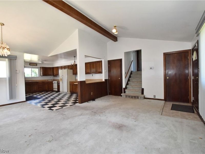 6208 Sylvia Drive, Brook Park, OH 44142 Photo 8