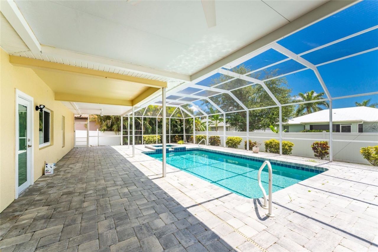 3310 SW 26th Avenue , Cape Coral, FL 33914 Photo