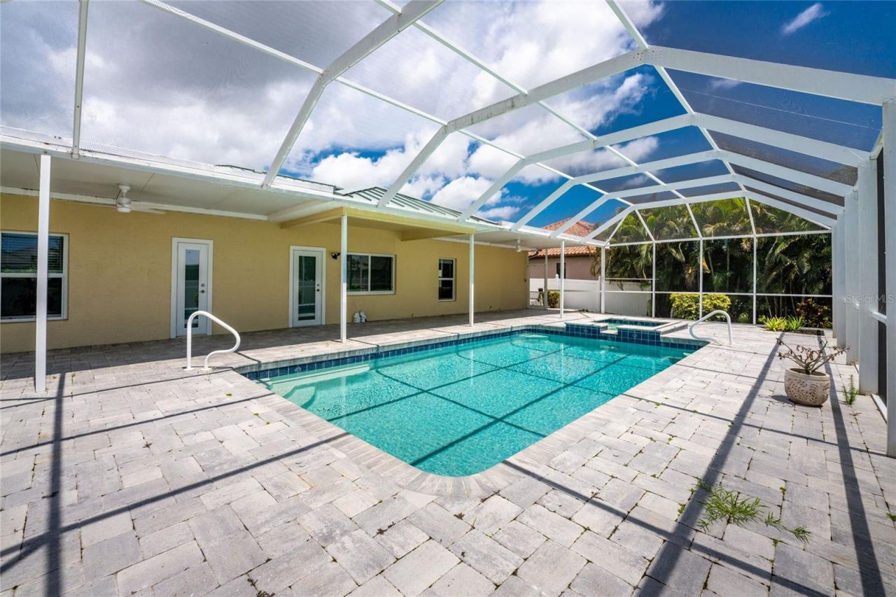 3310 SW 26th Avenue , Cape Coral, FL 33914 Photo