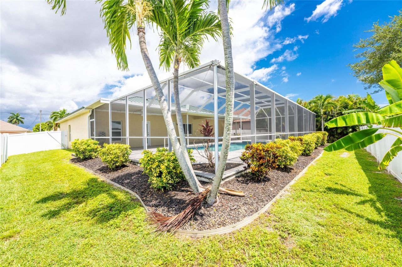3310 SW 26th Avenue , Cape Coral, FL 33914 Photo