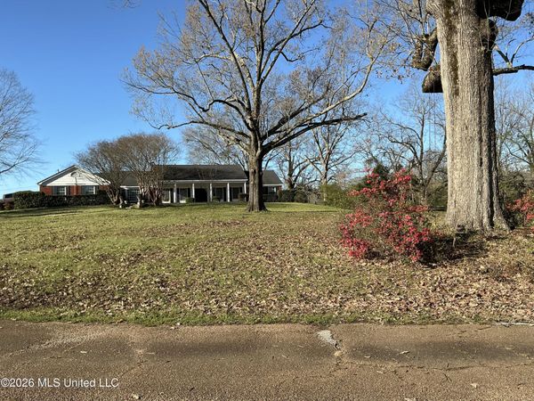 401 S Binford Avenue, Duck Hill, MS 38925