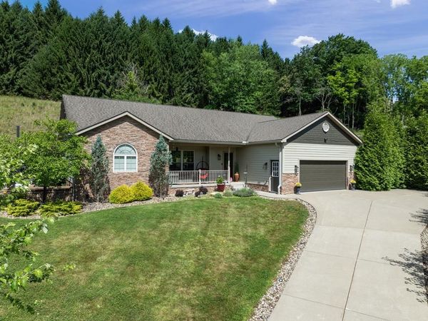 531 PEMBROKE DRIVE, Triadelphia, WV 26059
