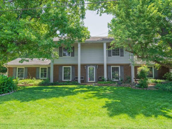 132 Clearlake Dr E, Nashville, TN 37217