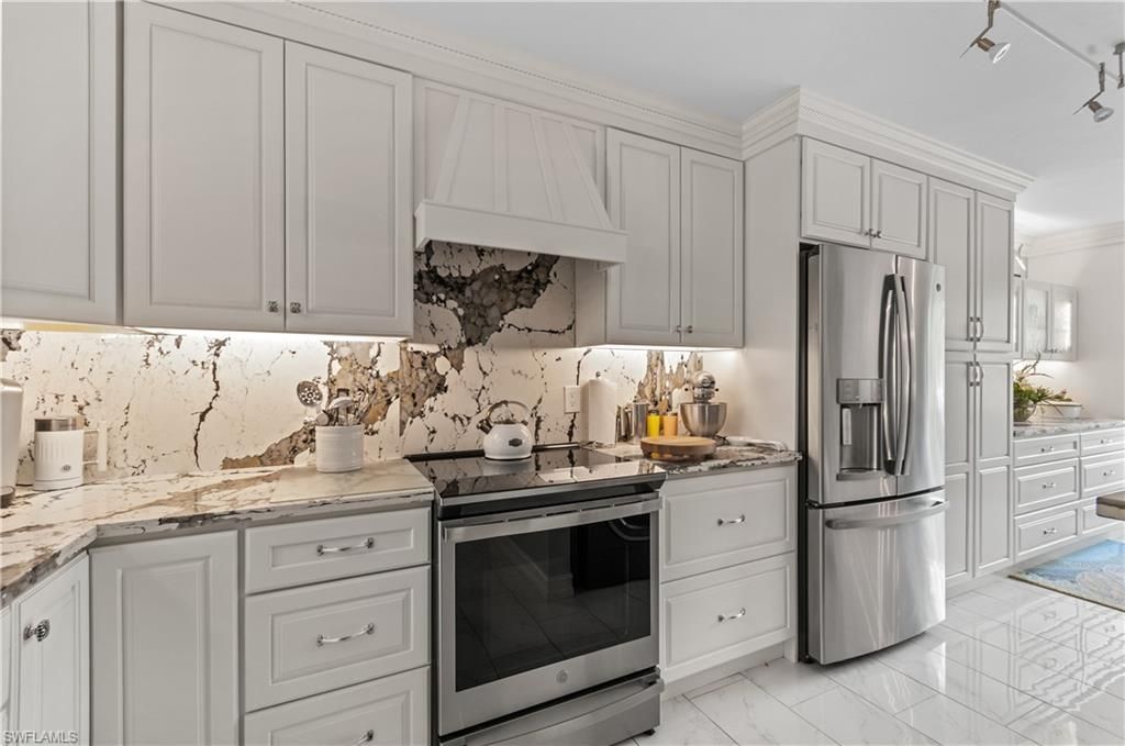 1223 Commonwealth Cir, Unit 102, Naples, FL 34116 Photo