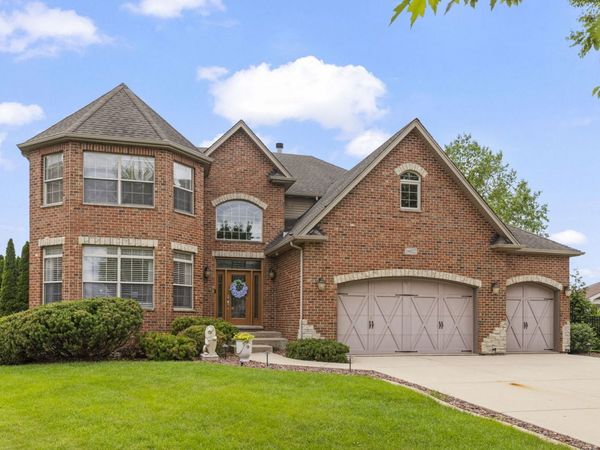 16022 S Selfridge Circle, Plainfield, IL 60586