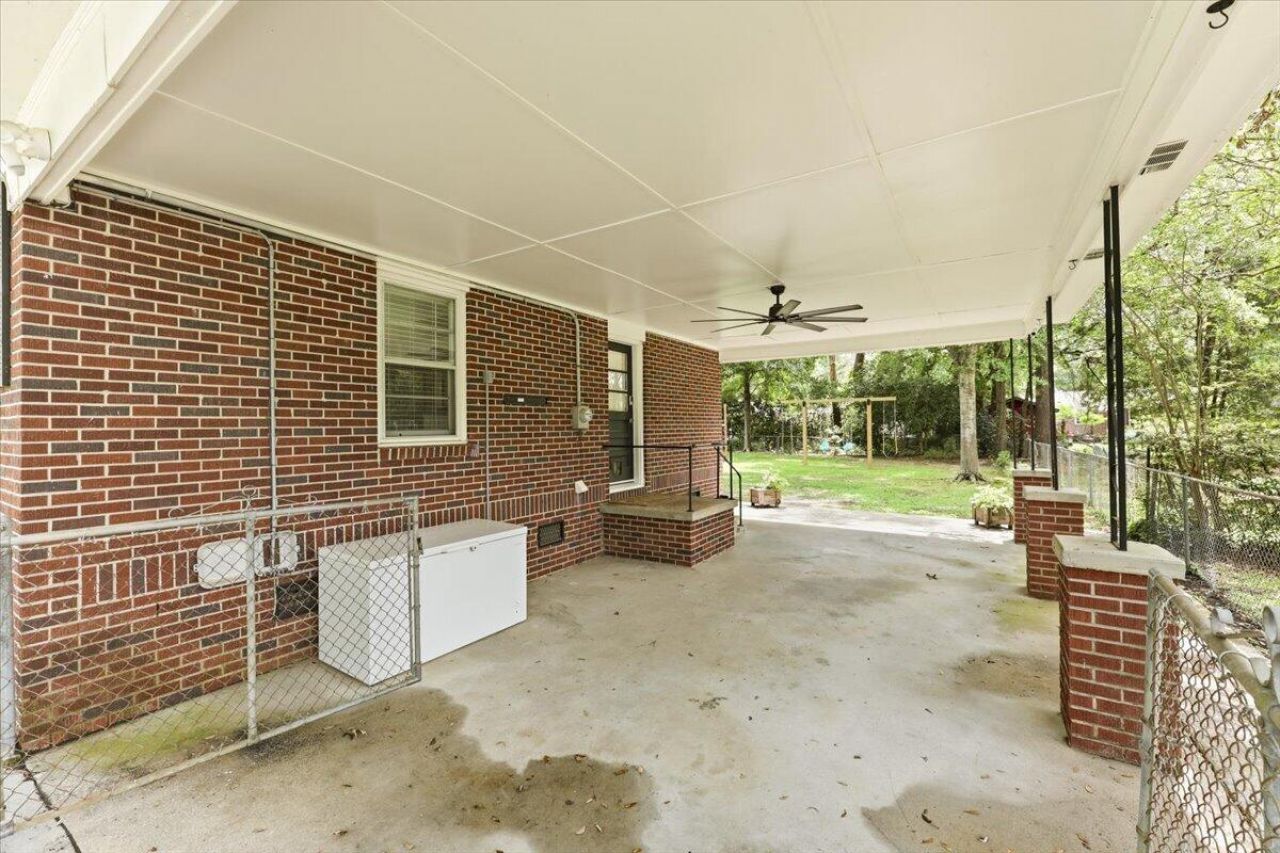 2627 Ridgewood Avenue Photo 21