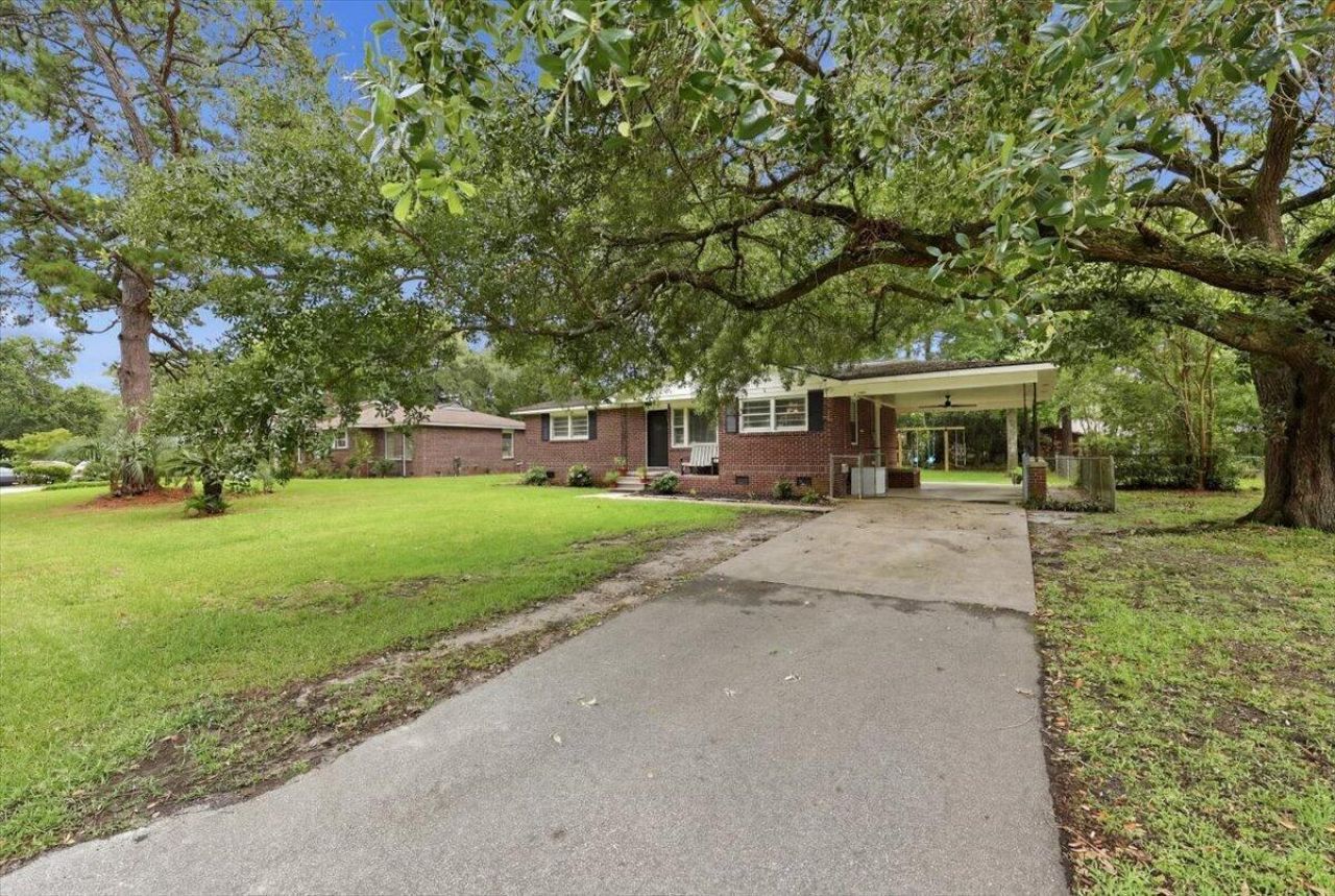 2627 Ridgewood Avenue Photo 22