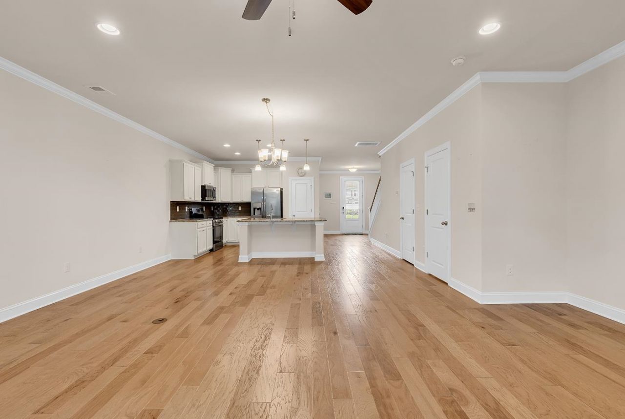 2416 Kings Bay Rd. Photo 14