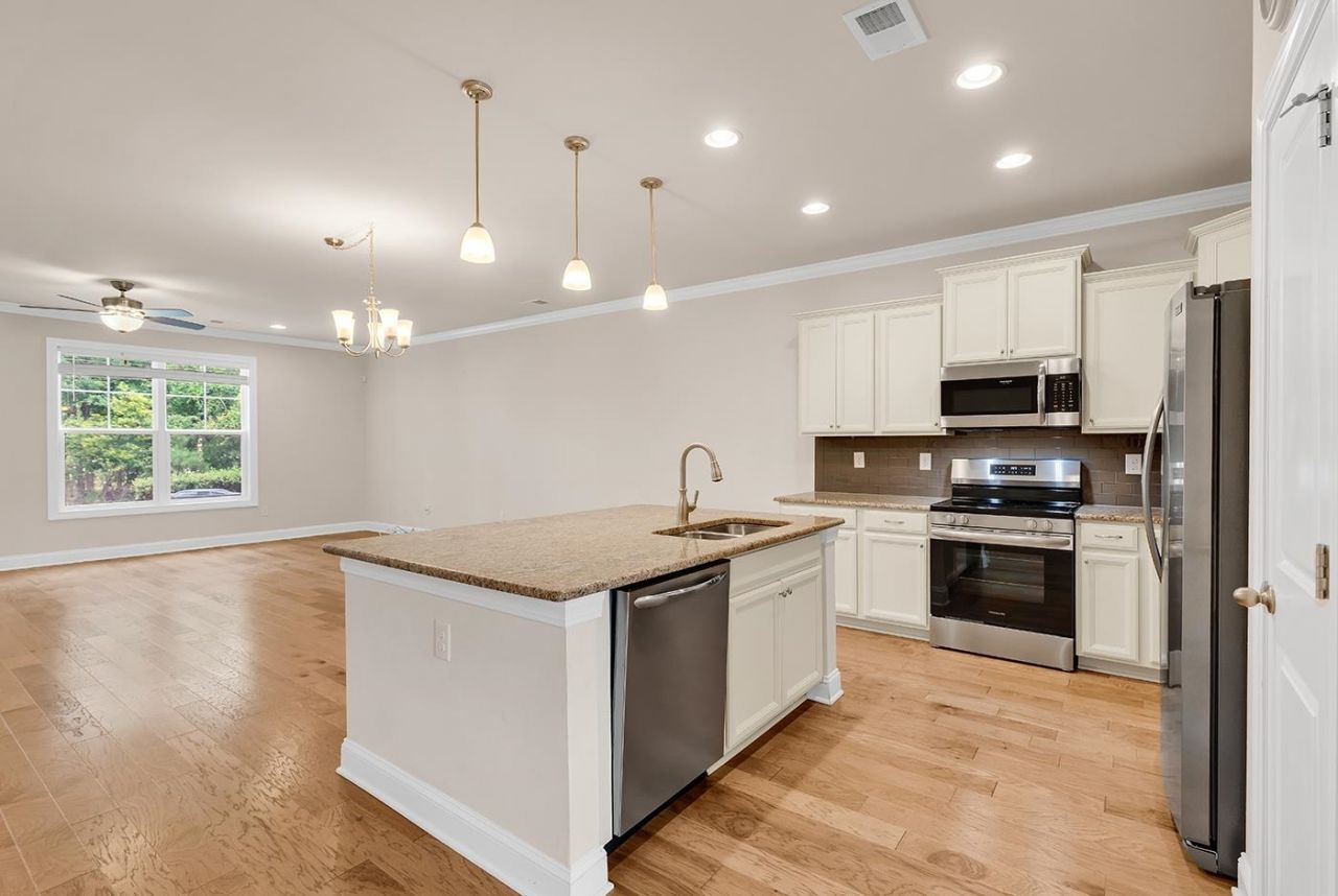 2416 Kings Bay Rd. Photo 6