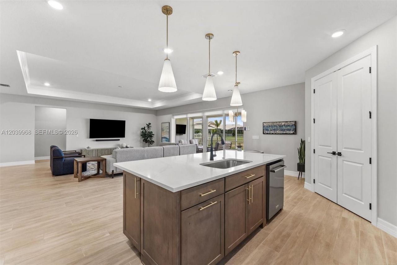 10488 SW Red Maple Way , Port Saint Lucie, FL 34987 Photo