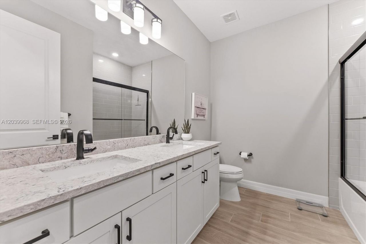 10488 SW Red Maple Way , Port Saint Lucie, FL 34987 Photo