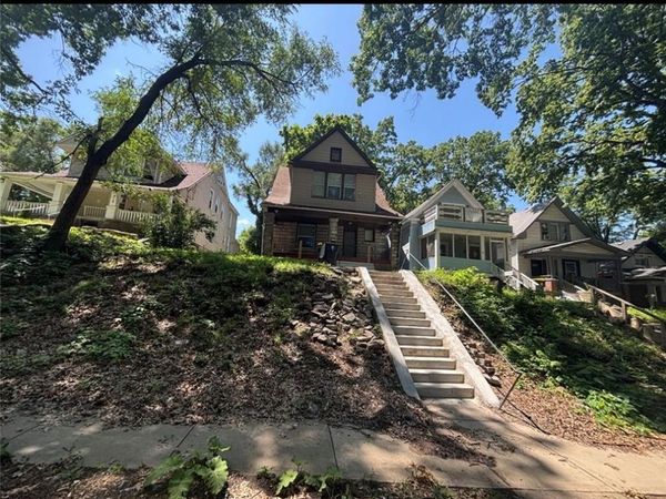 510 Cypress Avenue, Kansas City, MO 64124