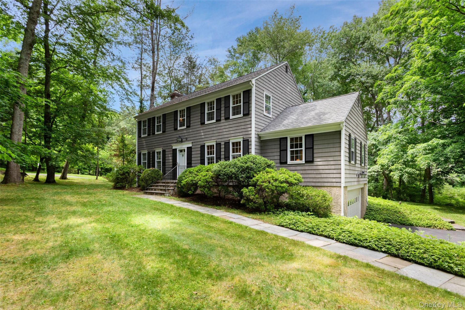 29 Cartway Lane W, Bedford, NY 10506 Main Photo