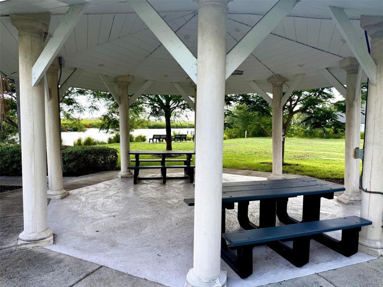 908 45th Street E, Bradenton, FL 34208 Photo