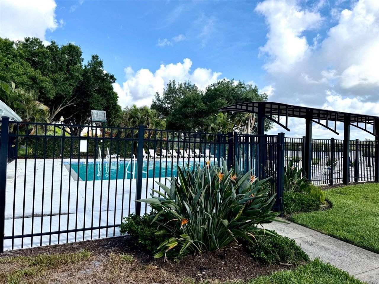 908 45th Street E, Bradenton, FL 34208 Photo