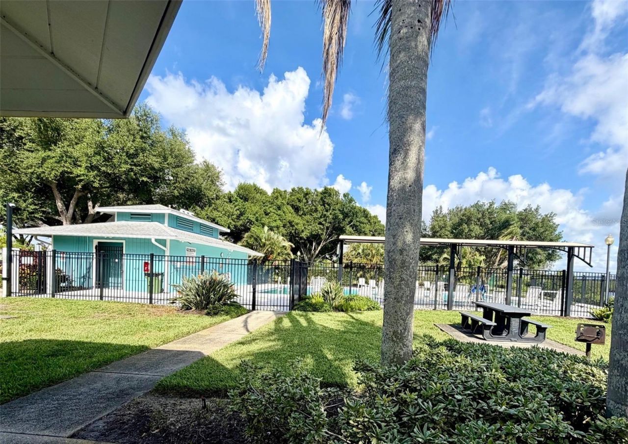 908 45th Street E, Bradenton, FL 34208 Photo