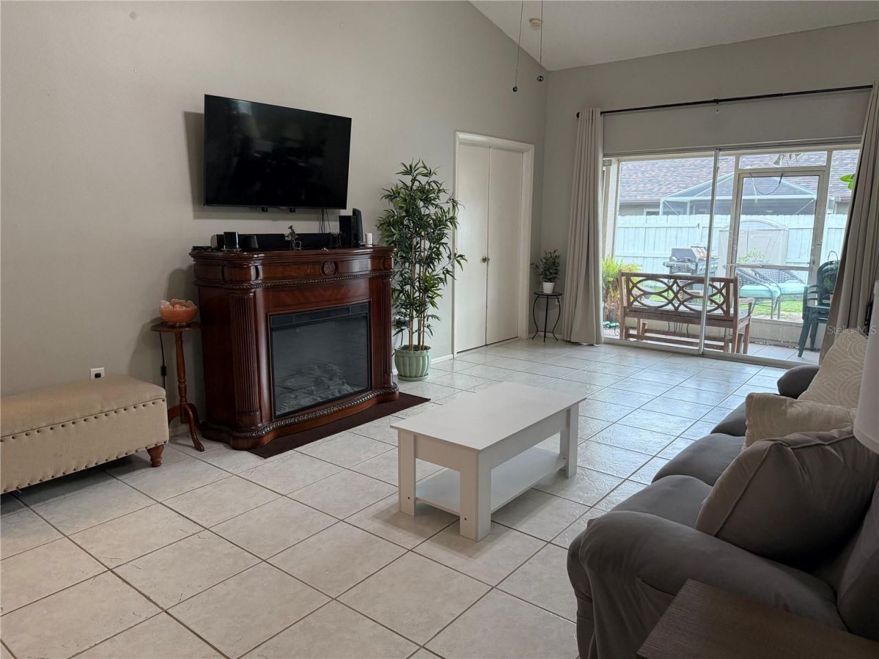 908 45th Street E, Bradenton, FL 34208 Photo