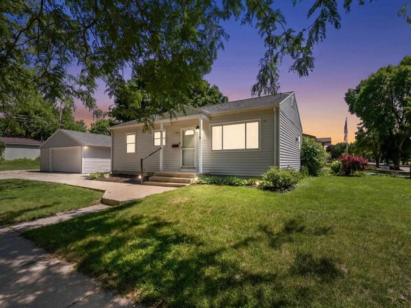 2102 S 99th Street, West Allis, WI 53227
