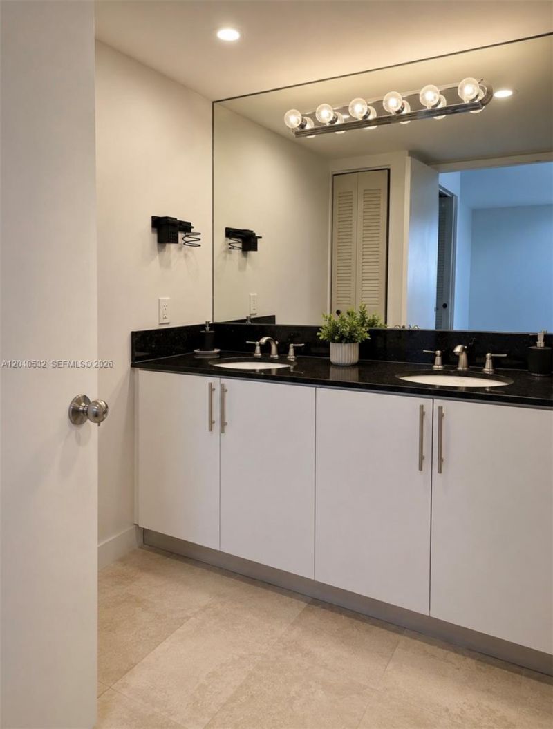 3300 NE 191st St, Unit 907, Aventura, FL 33180 Photo