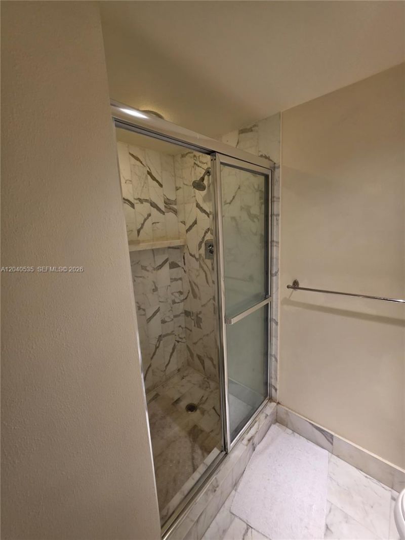 20191 E Country Club Dr , Unit 1805, Aventura, FL 33180 Photo