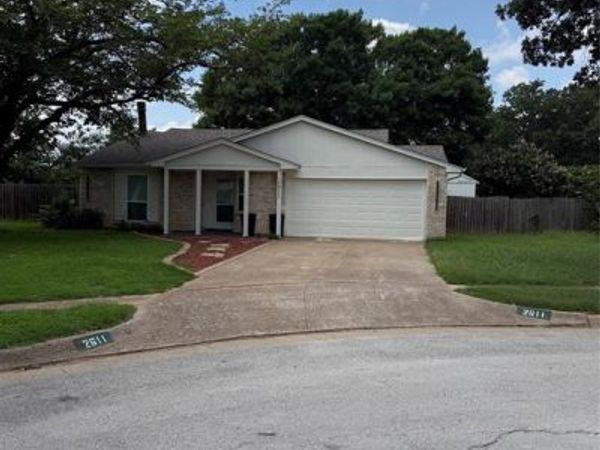 2611 Buck Trail, Euless, TX 76039