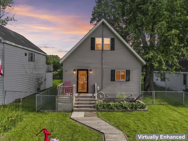 1316 Nippersink Drive, Spring Grove, IL 60081