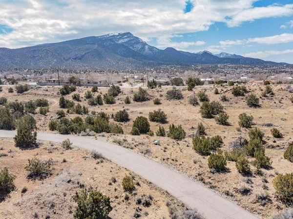 La Entrada , Placitas, NM 87043