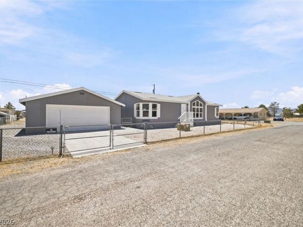 101 Steptoe Street , Pahrump, NV 89048