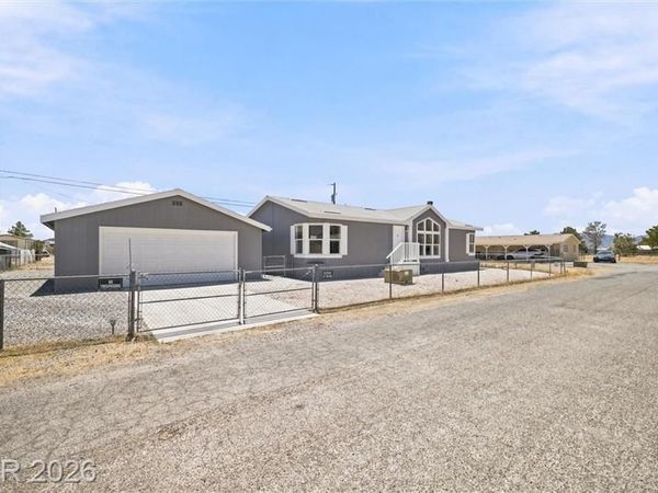101 Steptoe Street , Pahrump, NV 89048