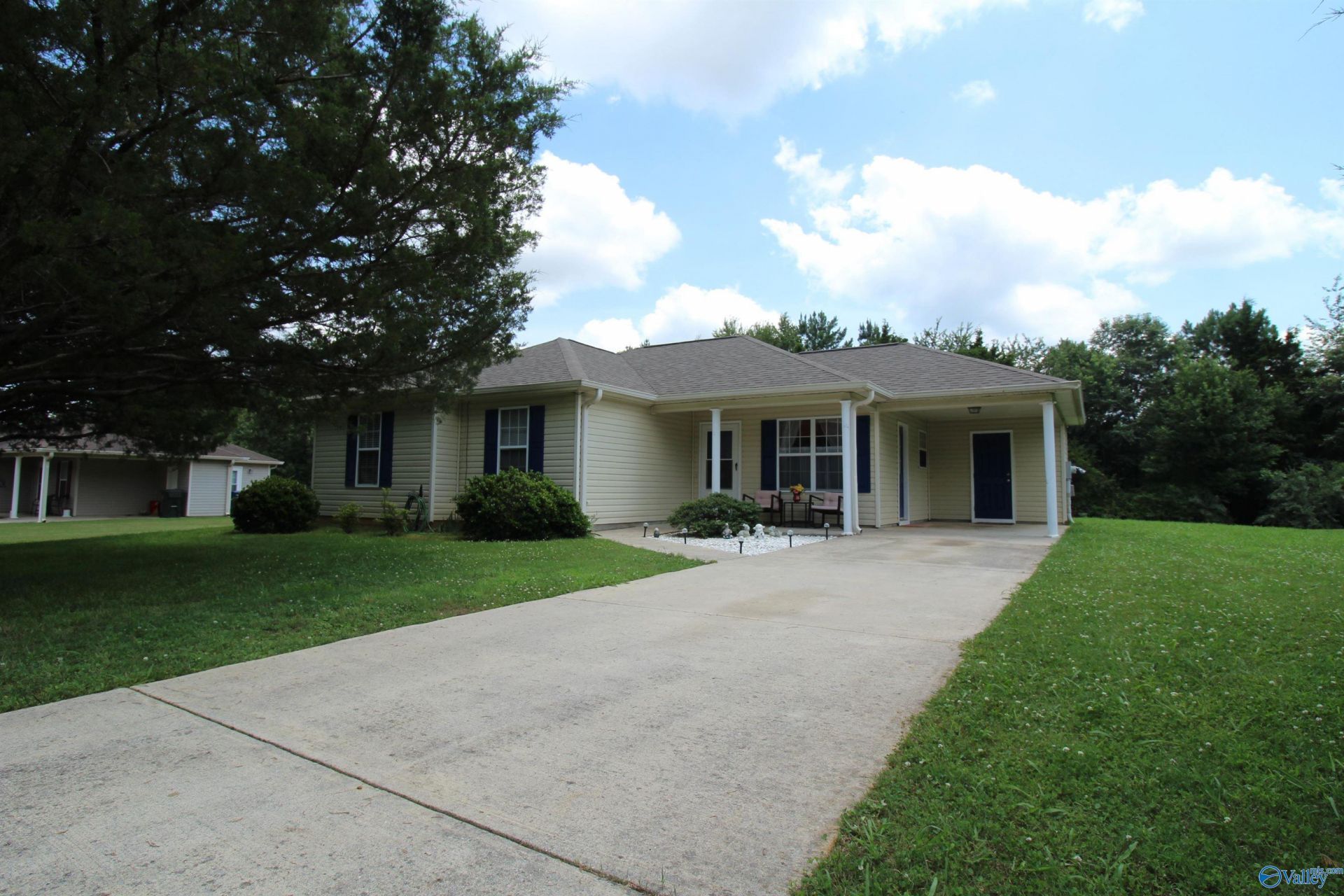110 Lisa Michele Drive Huntsville, AL 35811