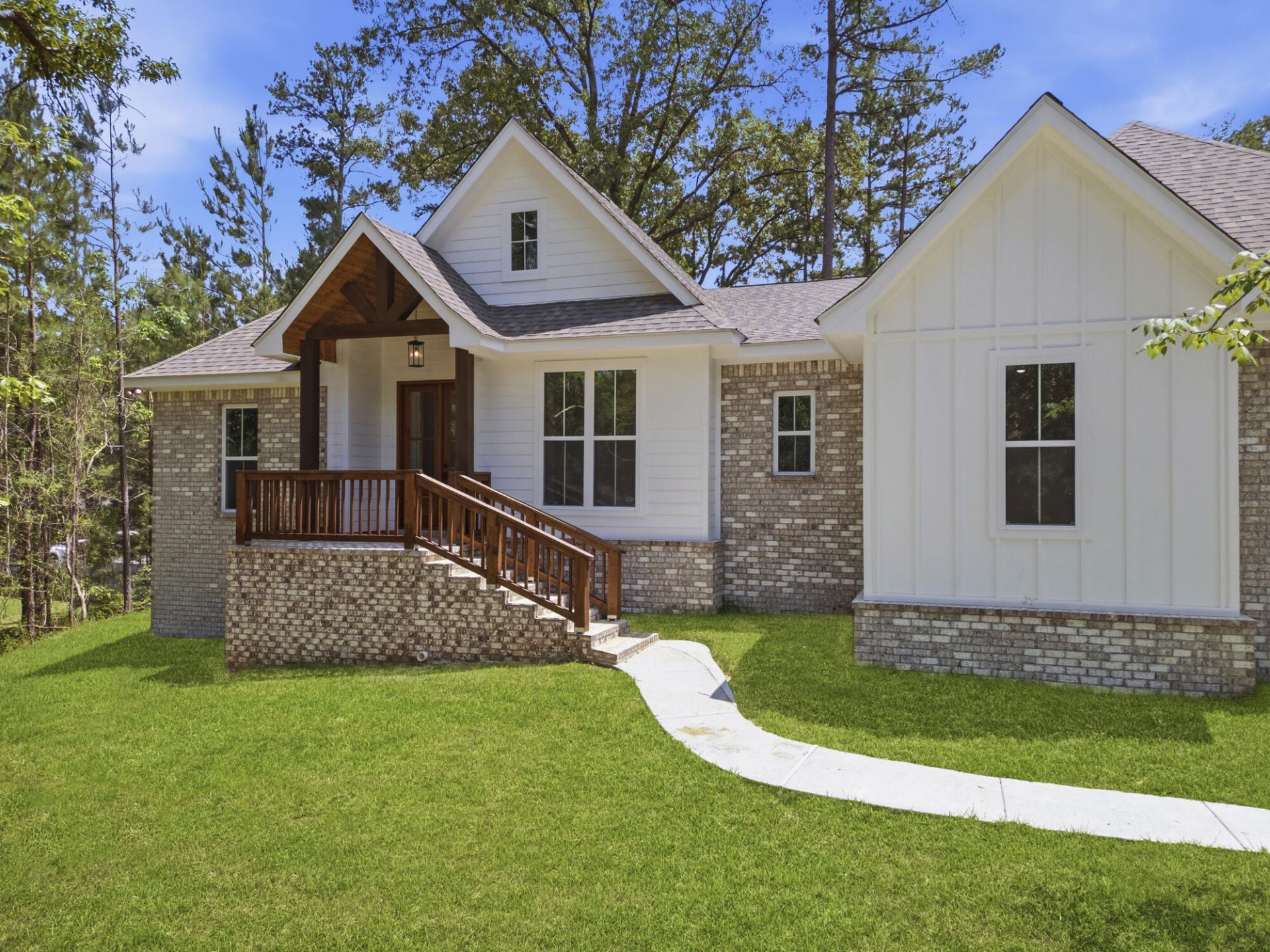 14 Shawnee Ln., Hattiesburg, MS 39402 Main Photo
