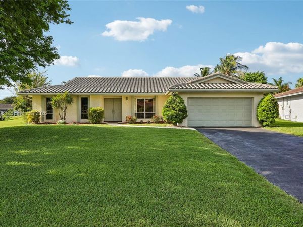 2518 NW 121st Dr , Coral Springs, FL 33065