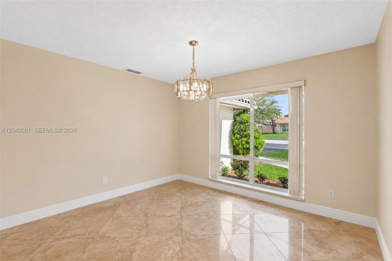 2518 NW 121st Dr, Coral Springs, FL 33065 Photo